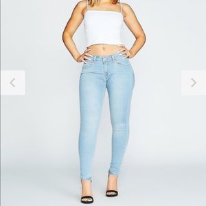 Levi’s 535 Super Skinny Jeans